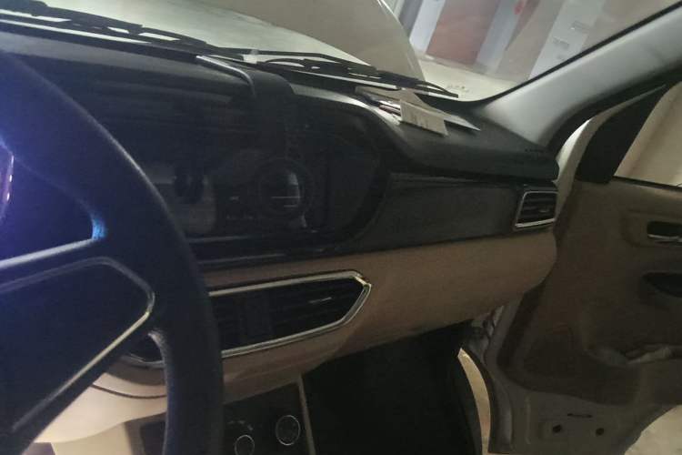 Used CHANGAN KUAYUE Xing V3 2022 1.5L Gasoline Enjoyment Model 5-Seat Passenger Vehicle JL473QH
