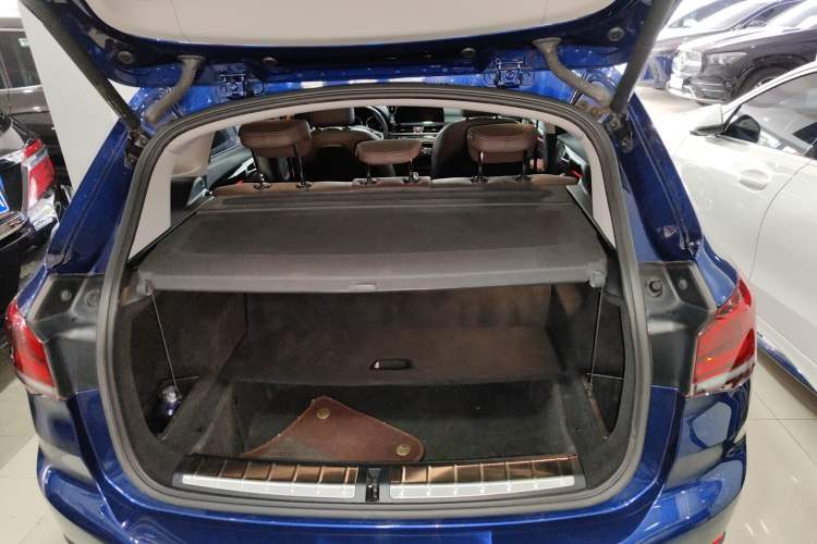 Used BMW X1 2020 sDrive25Li Leading Model
