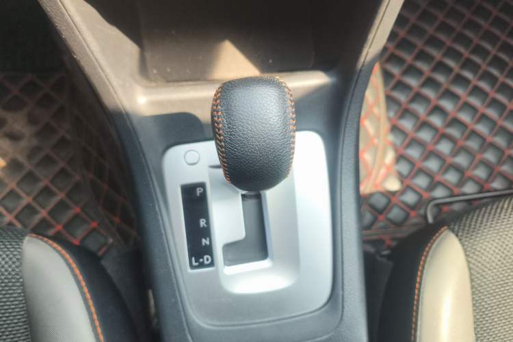 Used Subaru XV 2016 2.0i Comfort Navigation Edition