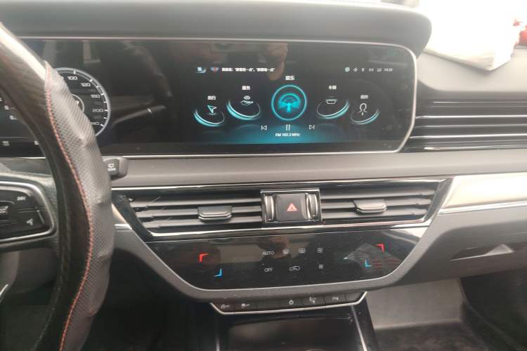 Used Hongqi HS5 2022 Revised Version 2.0T Smart Connect Flagship Edition