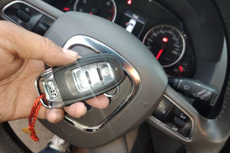 Used Audi Q5 2012 2.0TFSI Comfort Version Vehicle Key