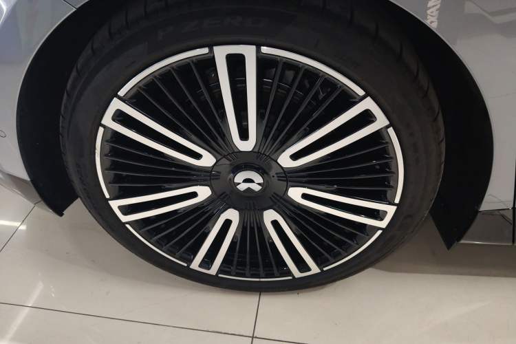 Used Nio ET9 2025 100 kWh