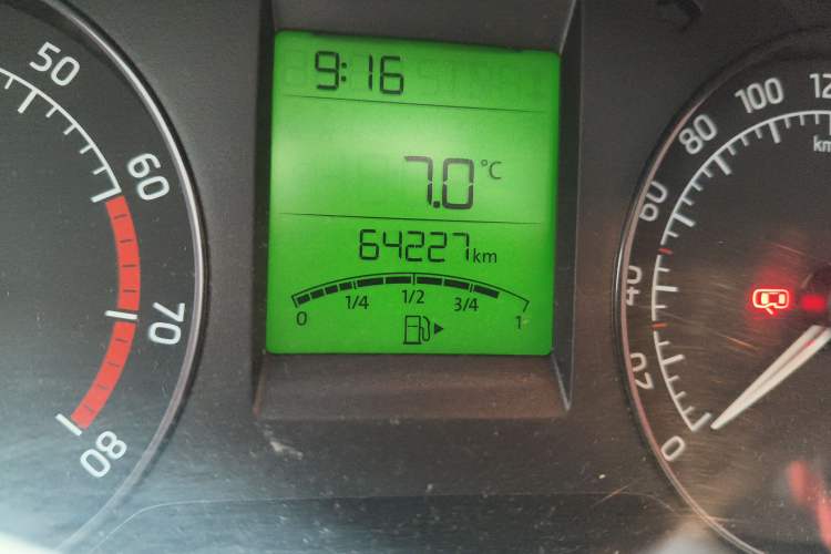 Used Skoda Rapid 2013 1.6L Manual Smart Selection Model