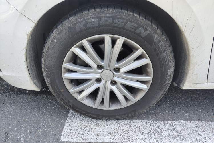 Used Peugeot 301 2018 1.6L Manual Comfort Edition Left Front Wheel Hub