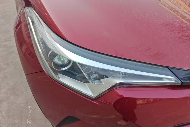 Used Toyota IZOA 2018 2.0L Yichi Version China VI Standard Right Front Headlight