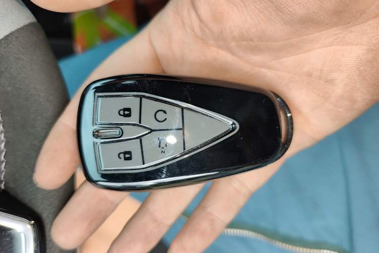 Used CHANGAN UNI-V 2022 1.5T Prestige Version
