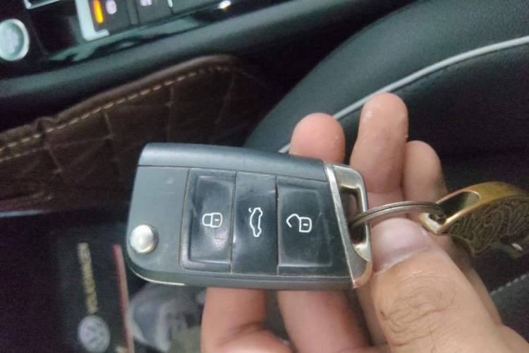 Used Volkswagen Tiguan L 2022 330TSI Automatic Two-Wheel Drive R-Line Enhanced Edition