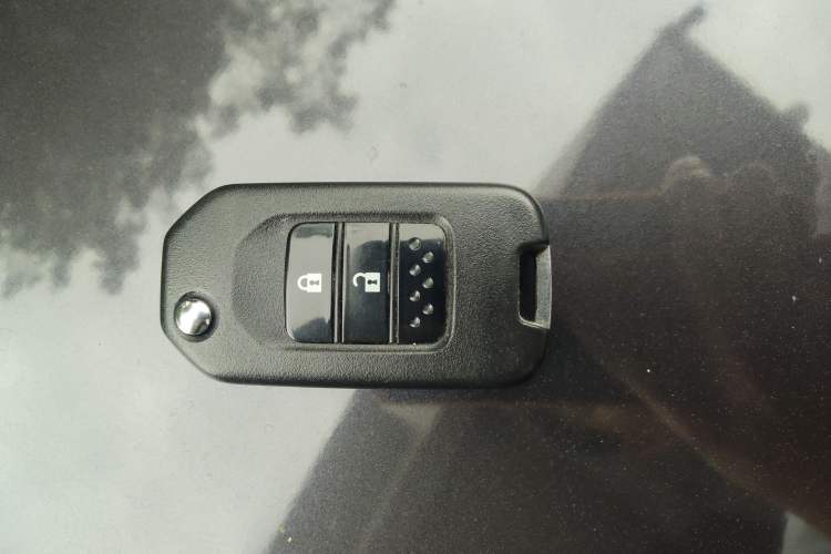 Used Honda Vezel 2020 1.5L CVT Elite Edition Vehicle Key