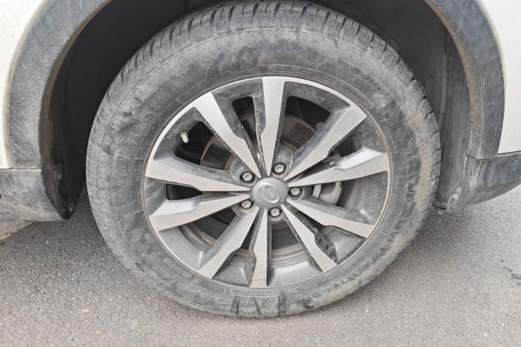 Used GAC Trumpchi GS3 2019 235T Manual Elite Edition Right Front Wheel Hub