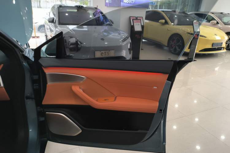 Used ONVO L60 2024 60 kWh Rear-Drive Version
