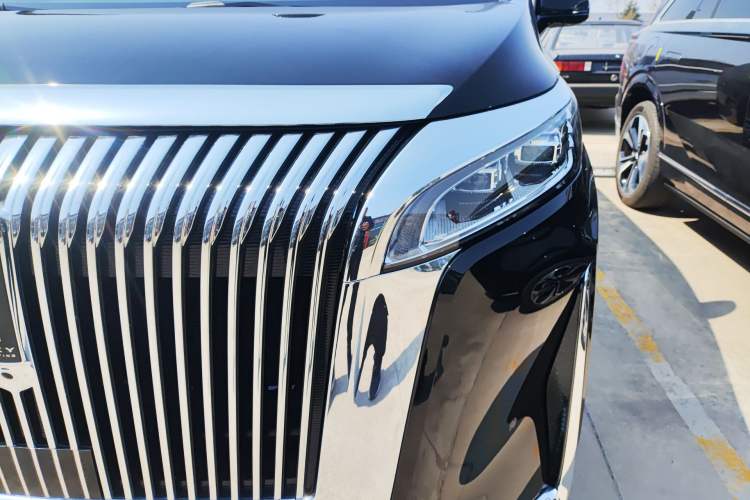 Used Wey Gaoshan 2025 Four-Wheel Drive Alpine 8
