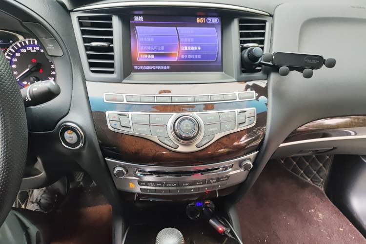 Used Infiniti QX60 2014 2.5 S/C Hybrid Two-Wheel Drive Excellence Edition
