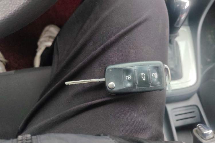 Used Volkswagen Lavida 2013 Revised Classic 1.6L Automatic Fashion Edition Vehicle Key