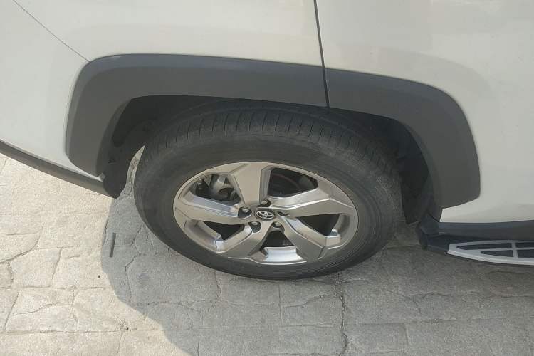 Used Toyota RAV4 2021 2.0L CVT Two-Wheel Drive Fashion Edition