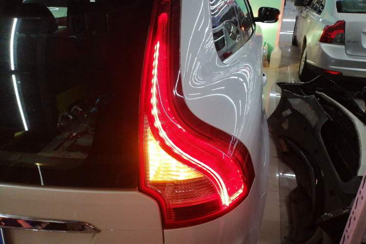 Used Volvo XC60 2016 T5 Smart Upgrade Model Right Rear Taillight
