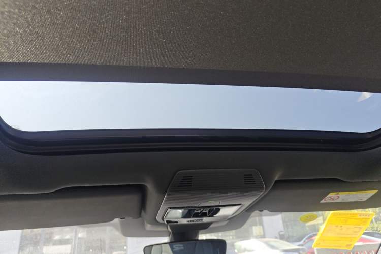 Used Volkswagen Teramont 2025 Tiguan Pro 450TSI Four-Wheel Drive Summit Edition Headliner