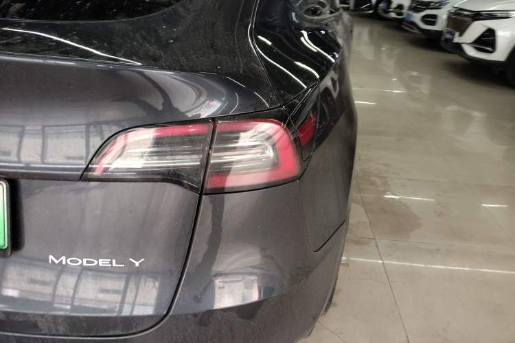 Used Tesla Model Y 2024 Rear-Wheel-Drive Version
