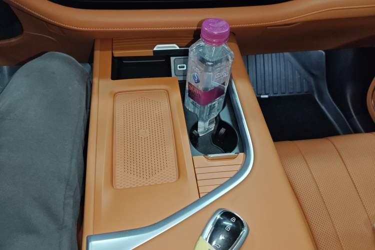 Used Wey Lanshan 2025 Four-Wheel Drive Ultra
