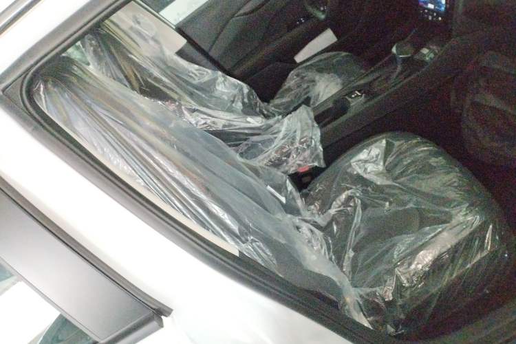 Used Dongfeng Aeolus Yixuan 2026 1.5L Automatic Luxury Edition
