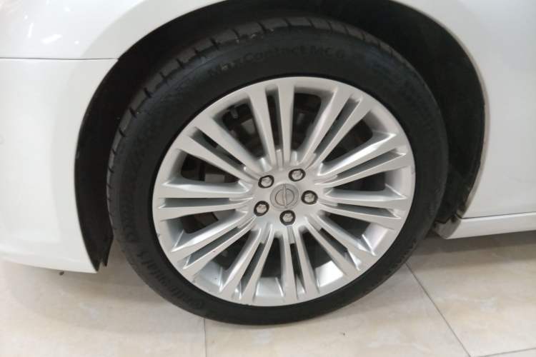 Used Chrysler 300C 2014 3.0L Excellence Edition