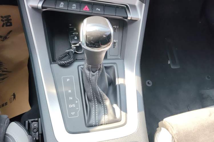 Used Audi Q3 2019 40 TFSI Fashion Dynamic Model
