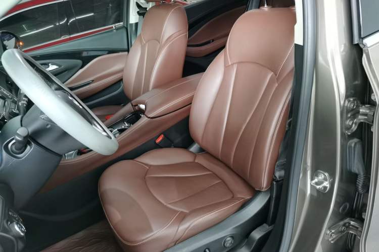 Used Buick Envision 2018 20T Two-Wheel Drive Luxury Model