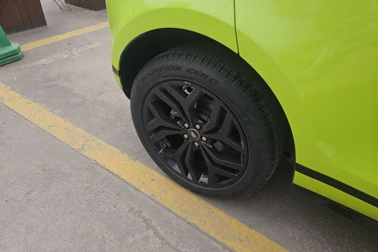 Used Land Rover Range Rover Evoque 2021 Range Rover Velar 249 PS R-Dynamic S Performance Edition