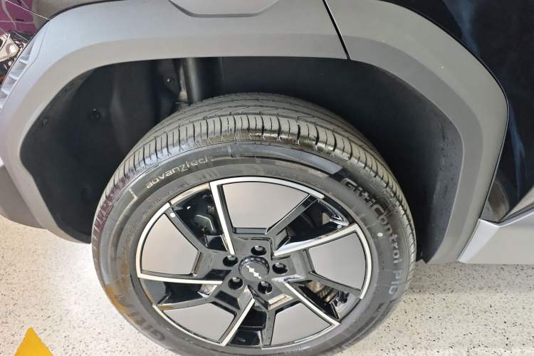 Used Formula Leopard Titanium 3 2025 501 km All-Wheel Drive Intelligent Driving Max Edition
