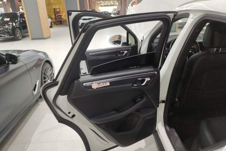 Used Porsche Macan 2017 Macan 2.0T