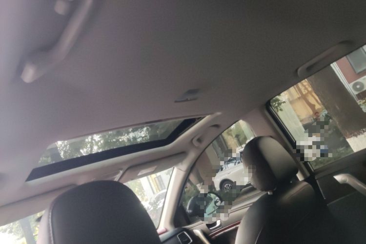 Used Haval H6 2015 Upgraded Model 1.5T Manual Two-Wheel Drive Prestige Version
