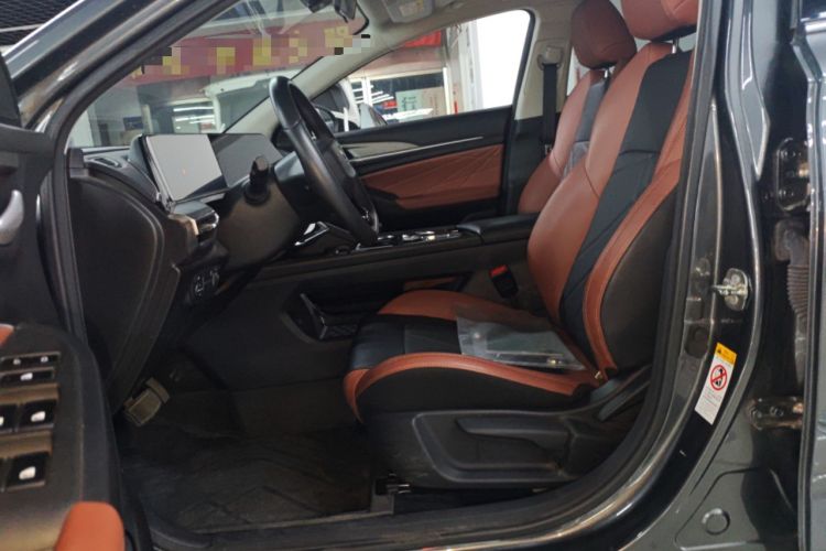 Used CHANGAN Eado 2023 Changan Edition PLUS Blue Whale NE 1.4T GDI DCT Prestige Version Left Front Seat