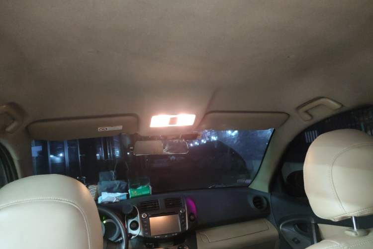 Used Toyota RAV4 2013 Special Edition 2.0L Automatic Classic
