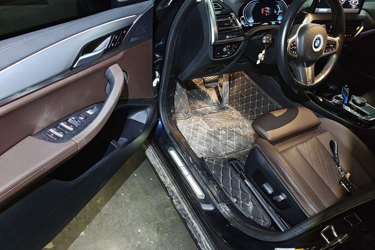 Used BMW iX3 2022 Leading Type