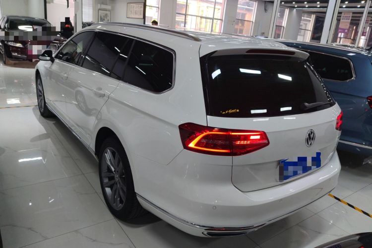 Used Volkswagen Variant 2017 380TSI Two-Wheel Drive Comfort Edition