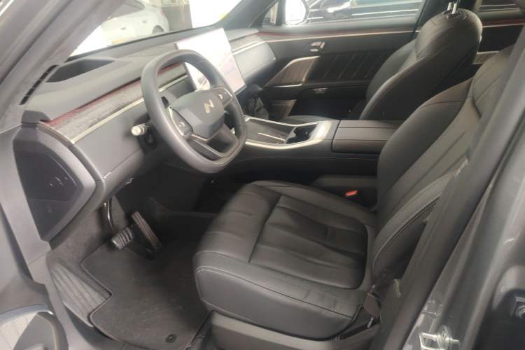 Used ONVO Luxeed L90 2025 Model—Ultra Six-Seater Version Left Front Seat