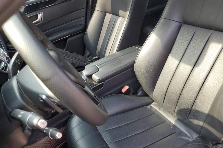 Used Mercedes-Benz E-Class 2015 E 260 L