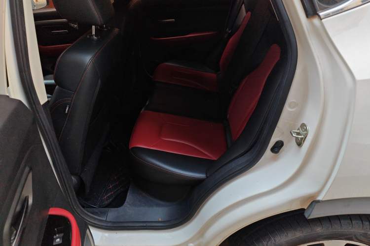 Used Haval H2s 2017 Blue Label 1.5T Dual-Clutch Elite Model
