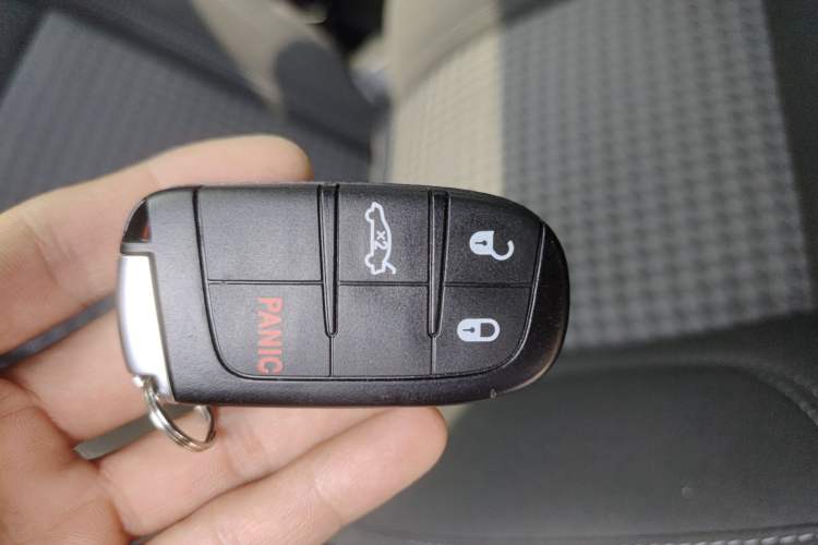 Used Dodge Challenger  Vehicle Key