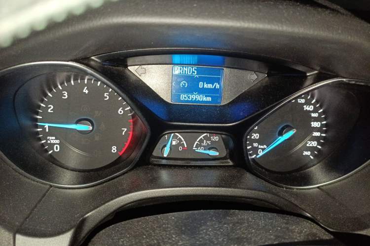 Used Ford Focus 2017 Hatchback 1.6L Automatic Fashion Edition Smart Drive Version
