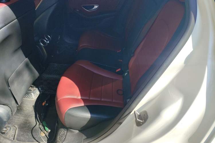 Used Mercedes-Benz GLC Coupe 2021 GLC 300 4MATIC Coupe SUV Left Rear Seat