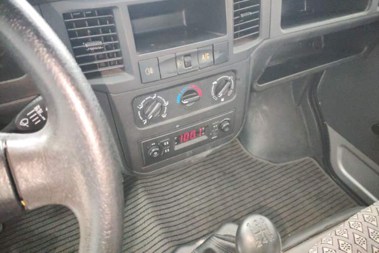 Used Wuling Zhiguang 2020 1.2L Practical Model China VI LSI
