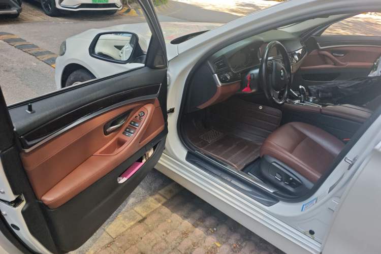 Used BMW 5 Series 2017 528Li Leading Model