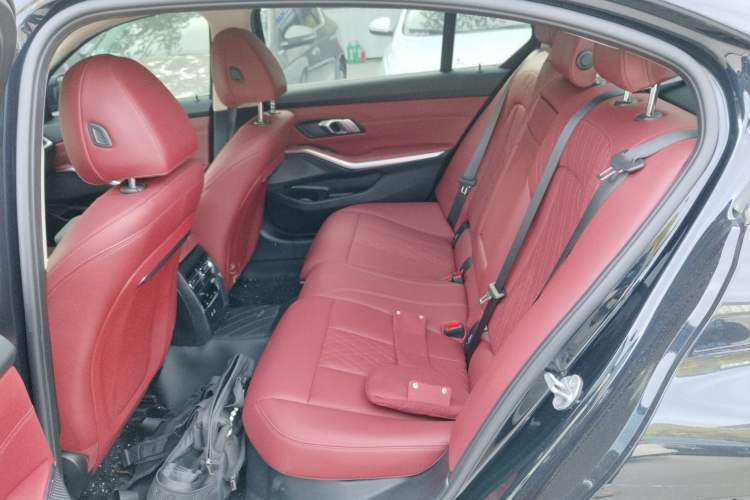Used BMW 3 Series 2025 325Li M Sport Package Left Rear Seat