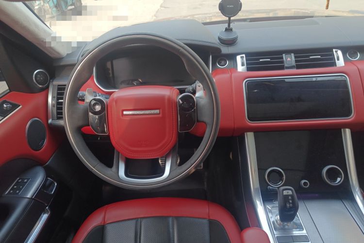 Used Land Rover Range Sport 2020 3.0 L6 HST Steering Wheel