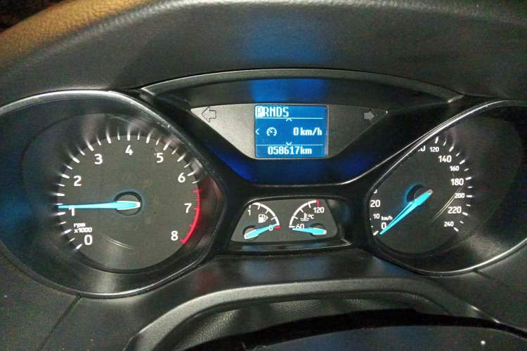 Used Ford Focus 2018 Hatchback Classic 1.6L Automatic Trendy SmartDrive Edition Odometer Close Up