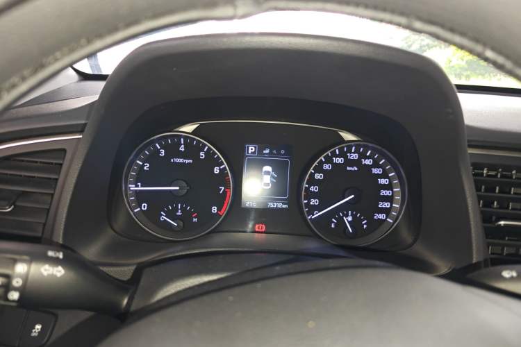 Used Hyundai Elantra (6th Generation / Lingdong) 2018 1.6L Automatic 15th Anniversary Special Edition Instrument Cluster