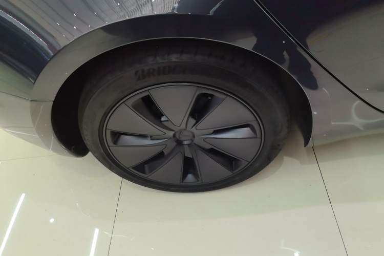 Used Tesla Model 3 2025 Rear-Wheel-Drive Version
