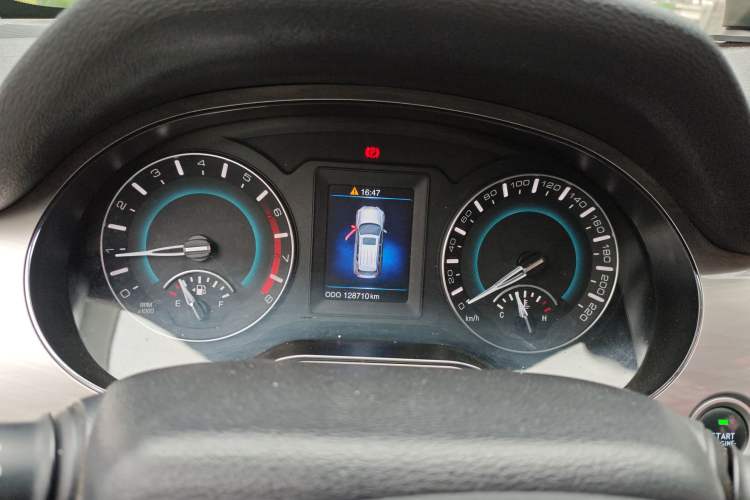 Used Haval H2 2016 Red-Label 1.5T Manual Two-Wheel Drive Luxury Model