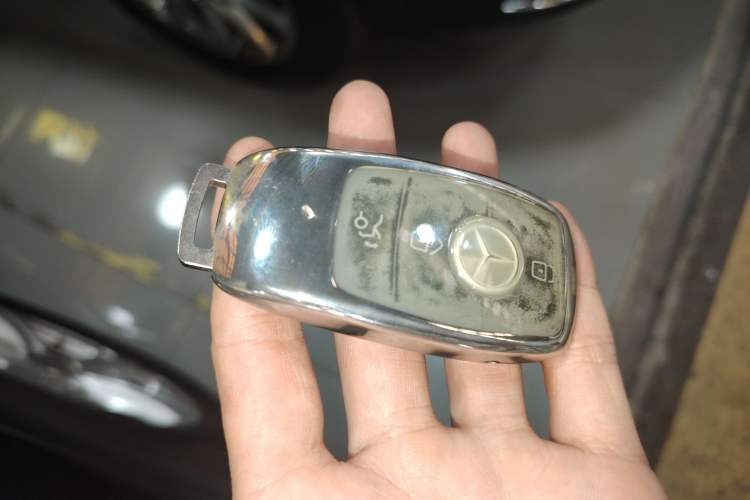 Used Mercedes-Benz GLC 2020 GLC 260 L 4MATIC Dynamic Model Vehicle Key