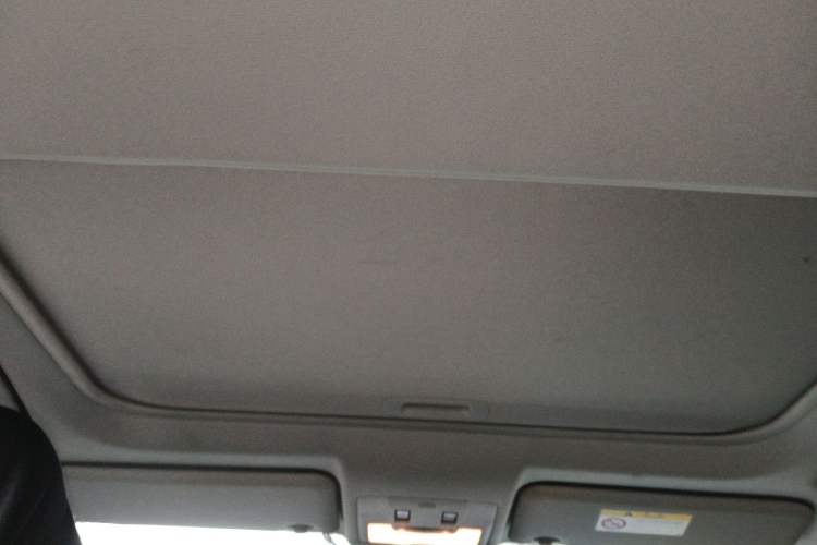 Used Toyota RAV4 2015 2.0L CVT Two-Wheel Drive Fashion Edition